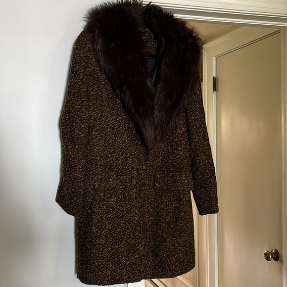 WHBM black and tan marbled coat w black faux fur color NWOT - Picture 7 of 8